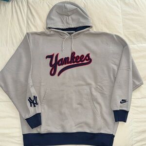 Nike Cooperstown collection NY Yankees  hoodie. Sz l